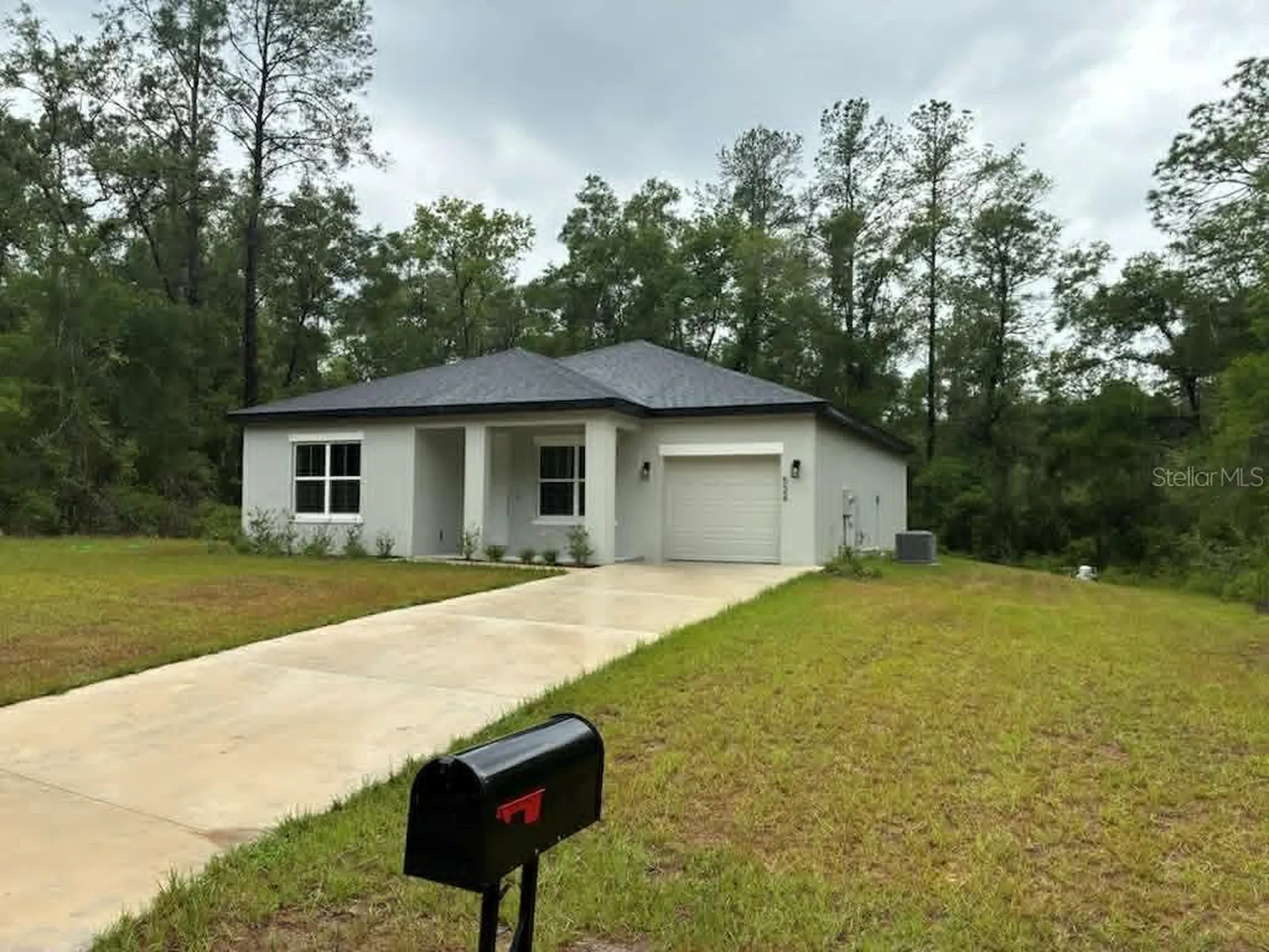 524 E Avondale Drive Dunnellon FL 34434