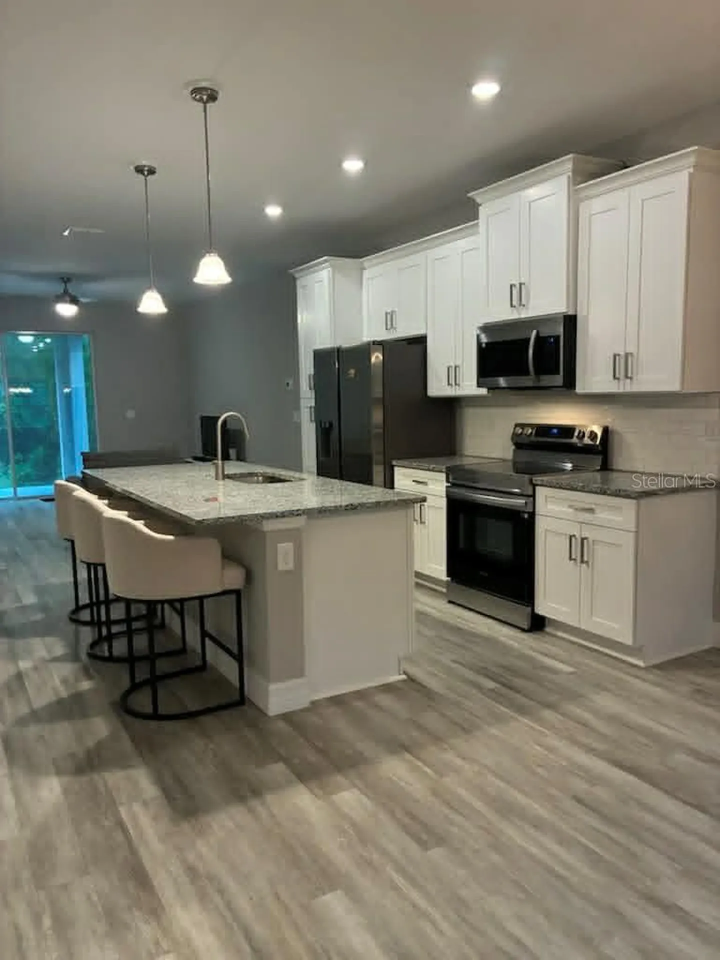 524 E Avondale Drive Dunnellon FL 34434