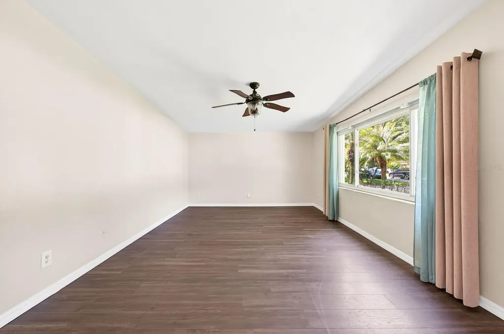 2821 Touraine Avenue Orlando FL 32812