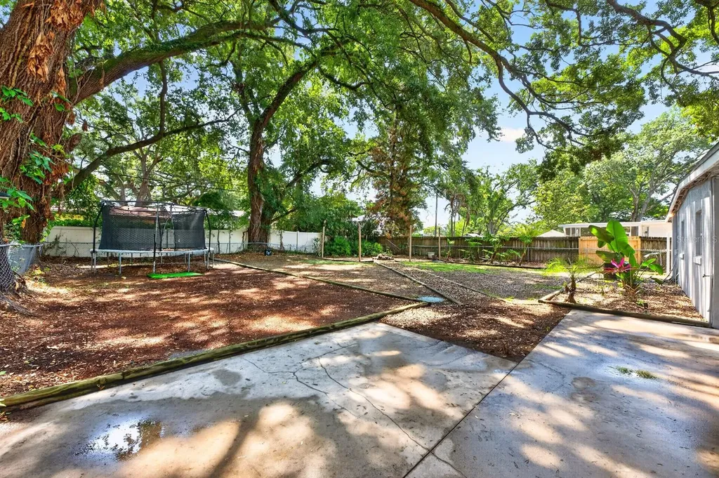 2821 Touraine Avenue Orlando FL 32812