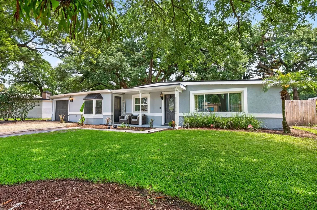 2821 Touraine Avenue Orlando FL 32812