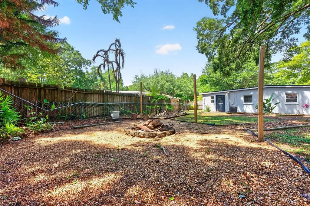 2821 Touraine Avenue Orlando FL 32812