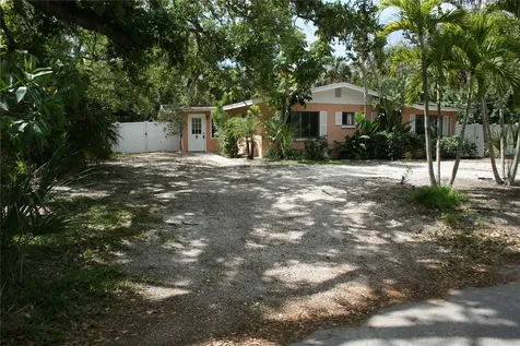 144 Garden Lane Sarasota FL 34242