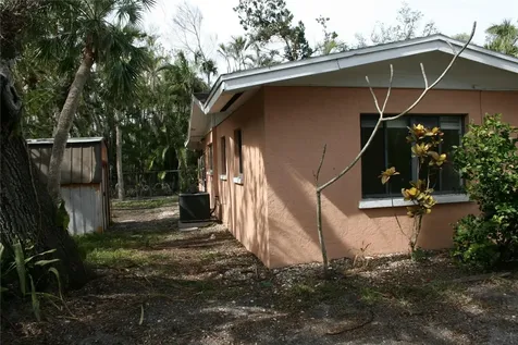 144 Garden Lane Sarasota FL 34242
