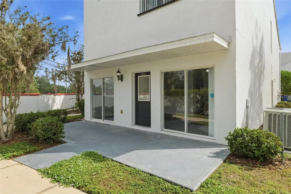 9506 Citrus Glen Place Tampa FL 33618