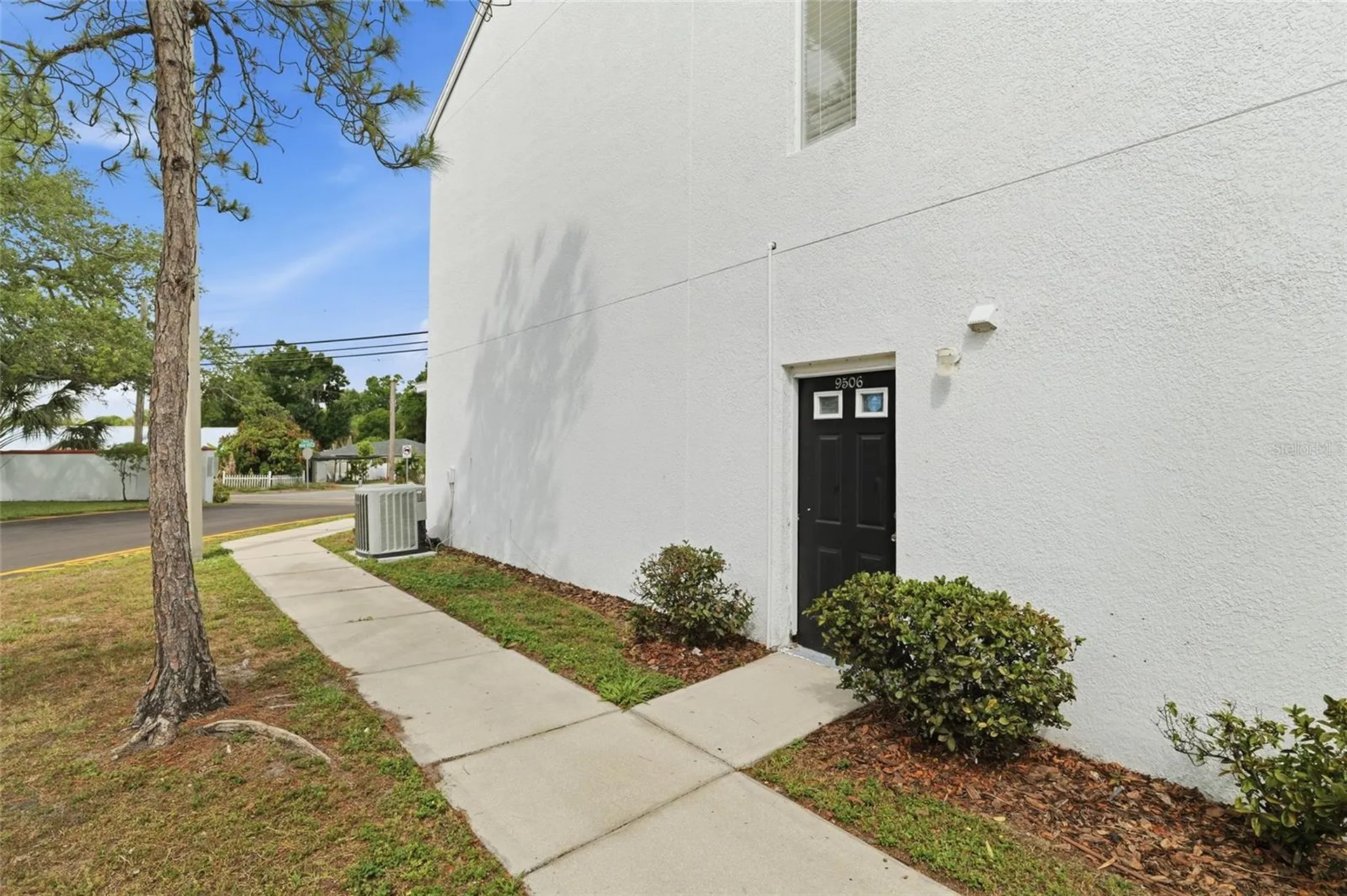 9506 Citrus Glen Place Tampa FL 33618