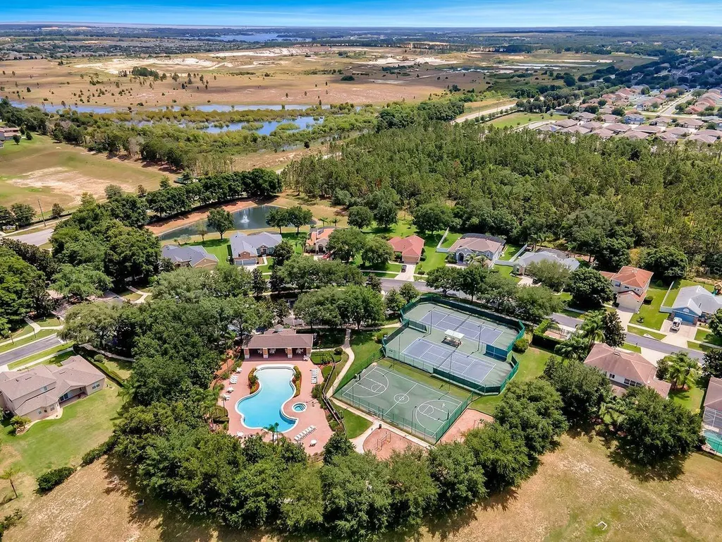 2824 Majestic Isle Drive Clermont FL 34711