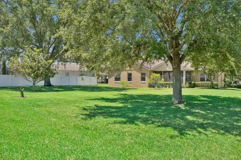 2824 Majestic Isle Drive Clermont FL 34711