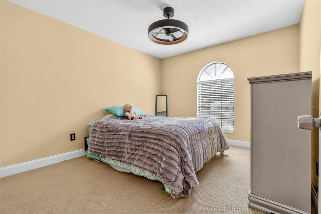 11310 Linarbor Place Tampa FL 33617