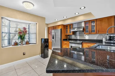 11310 Linarbor Place Tampa FL 33617