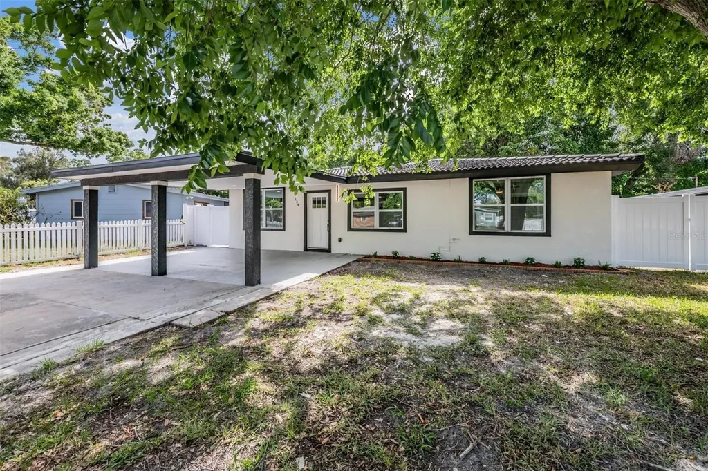 134 Emerald Lane Largo FL 33771