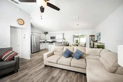 916 Orleans Drive Eagle Lake FL 33839