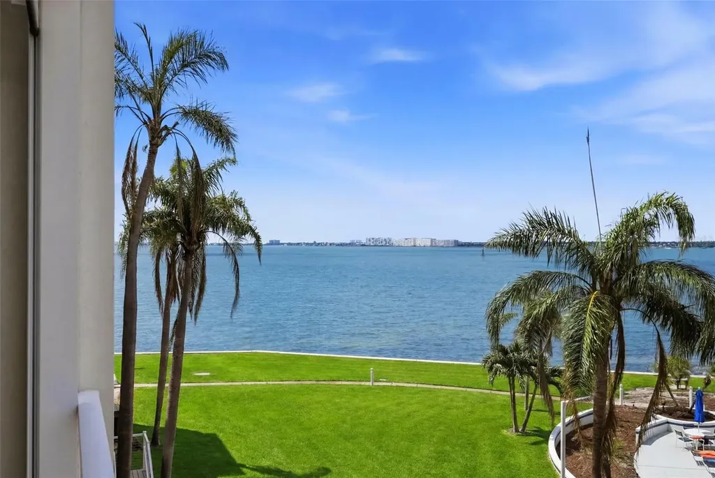 5277 Isla Key Boulevard S St Petersburg FL 33715