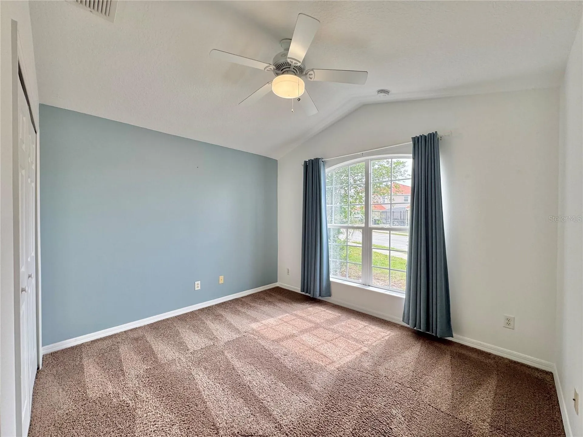 502 Viola Drive Davenport FL 33837