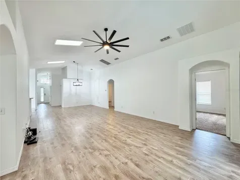 502 Viola Drive Davenport FL 33837