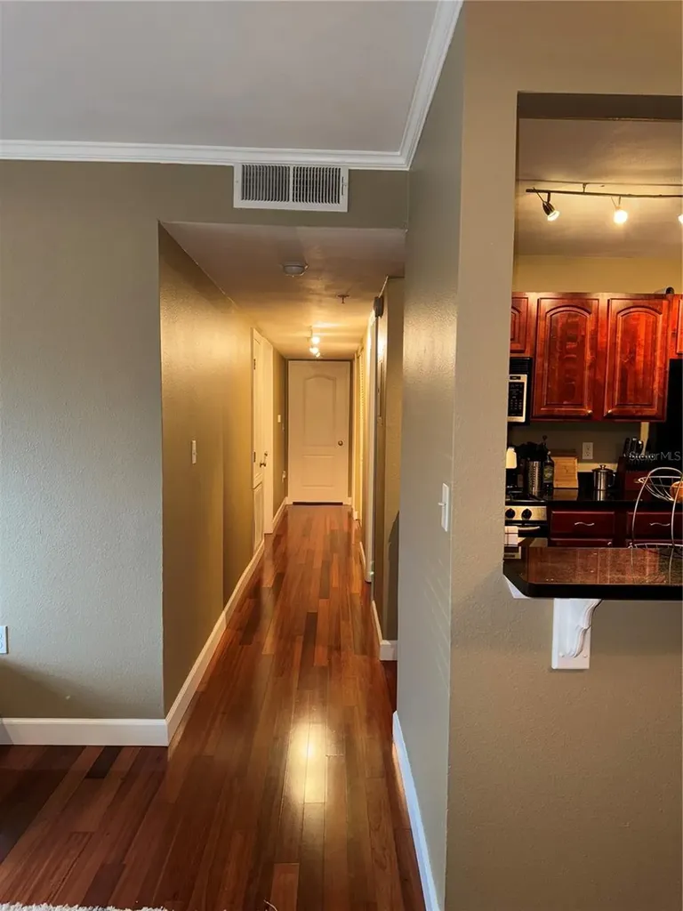 2053 Dixie Belle Drive Orlando FL 32812