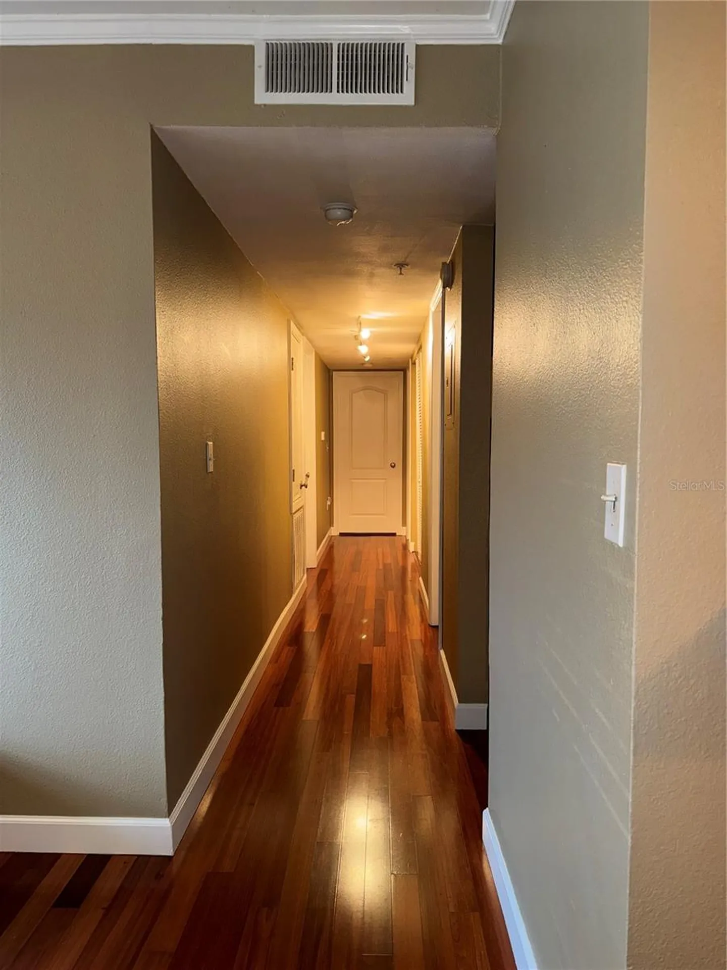 2053 Dixie Belle Drive Orlando FL 32812