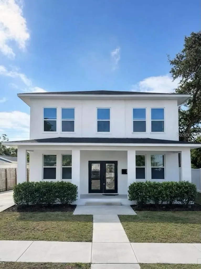 2738 16th Avenue N St Petersburg FL 33713