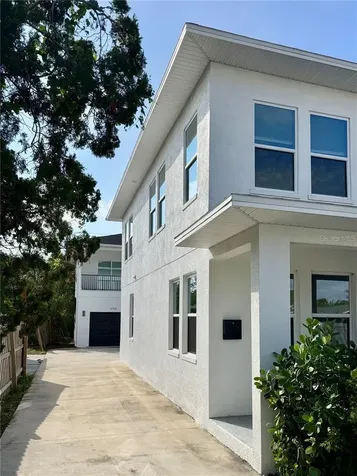 2738 16th Avenue N St Petersburg FL 33713