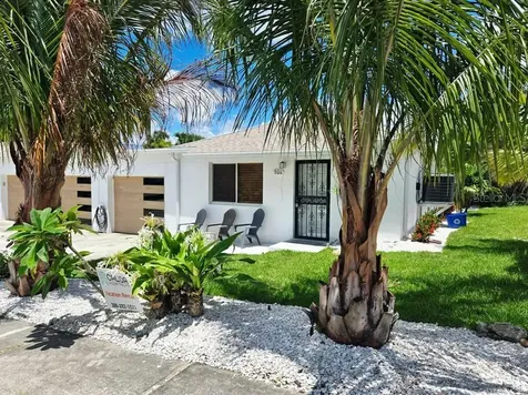 906 E 11th Avenue New Smyrna Beach FL 32169
