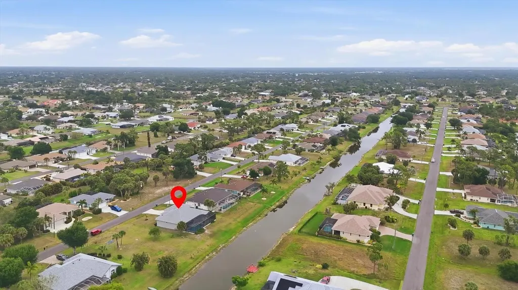 48 Long Meadow Lane Rotonda West FL 33947