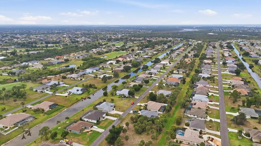 48 Long Meadow Lane Rotonda West FL 33947