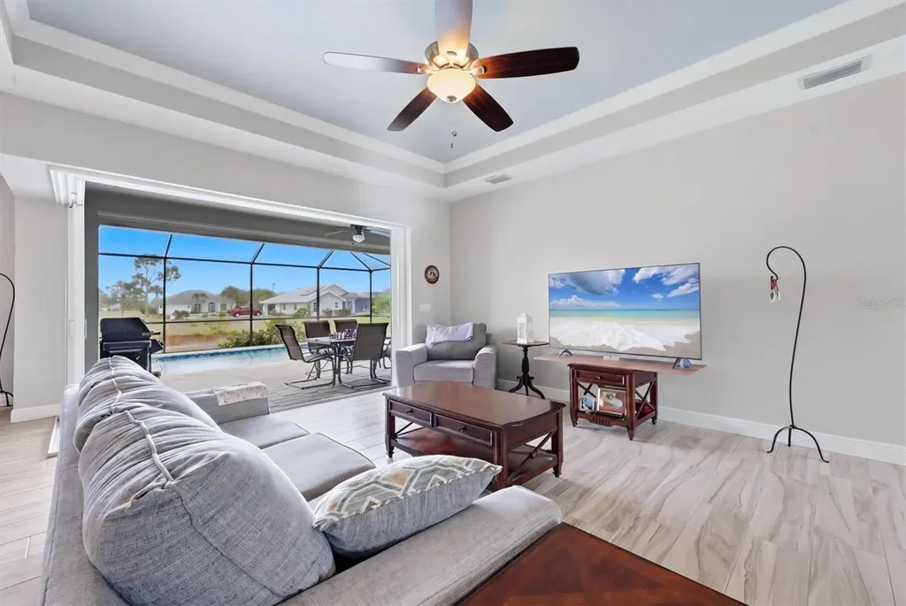 48 Long Meadow Lane Rotonda West FL 33947