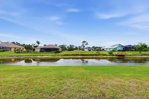 48 Long Meadow Lane Rotonda West FL 33947