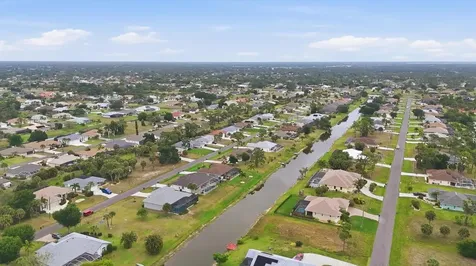 48 Long Meadow Lane Rotonda West FL 33947
