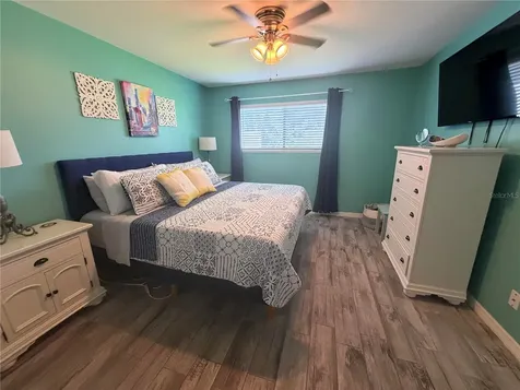 6033 34th Street W Bradenton FL 34210