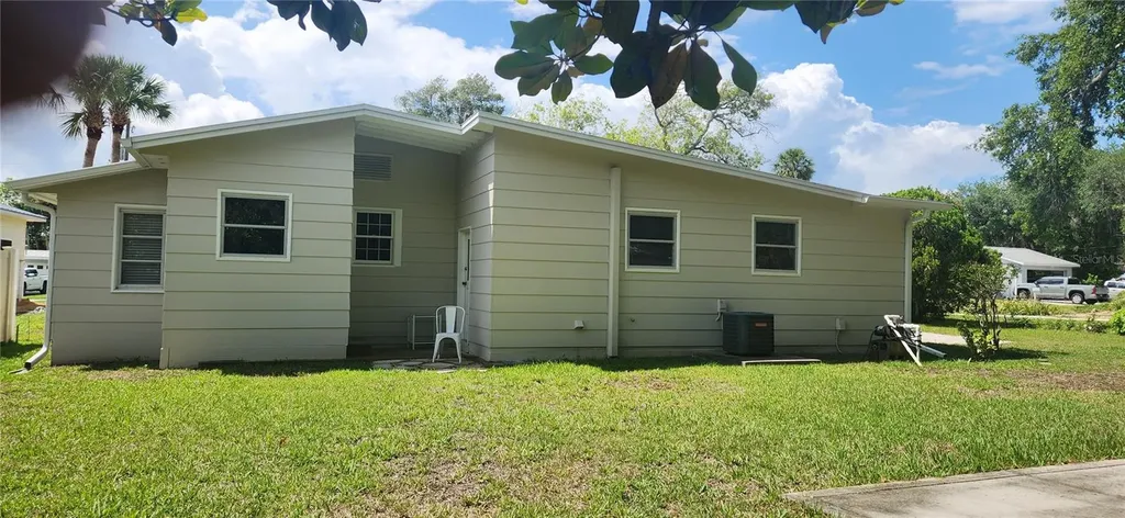 131 Plaza Lane Edgewater FL 32132