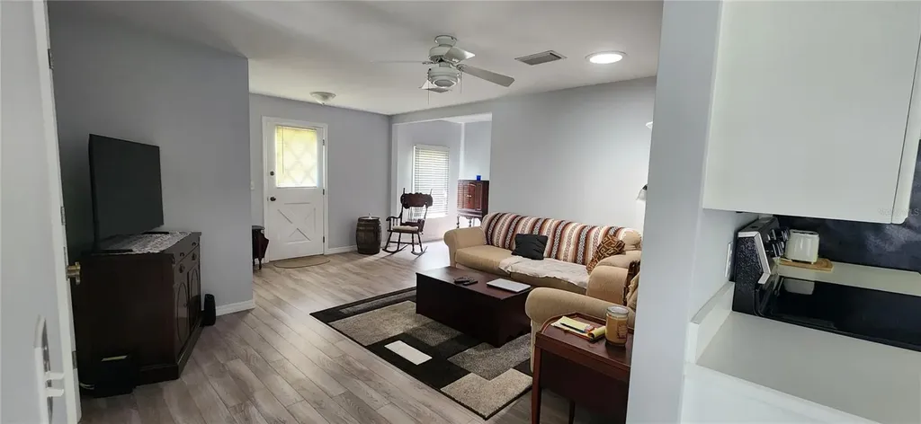 131 Plaza Lane Edgewater FL 32132
