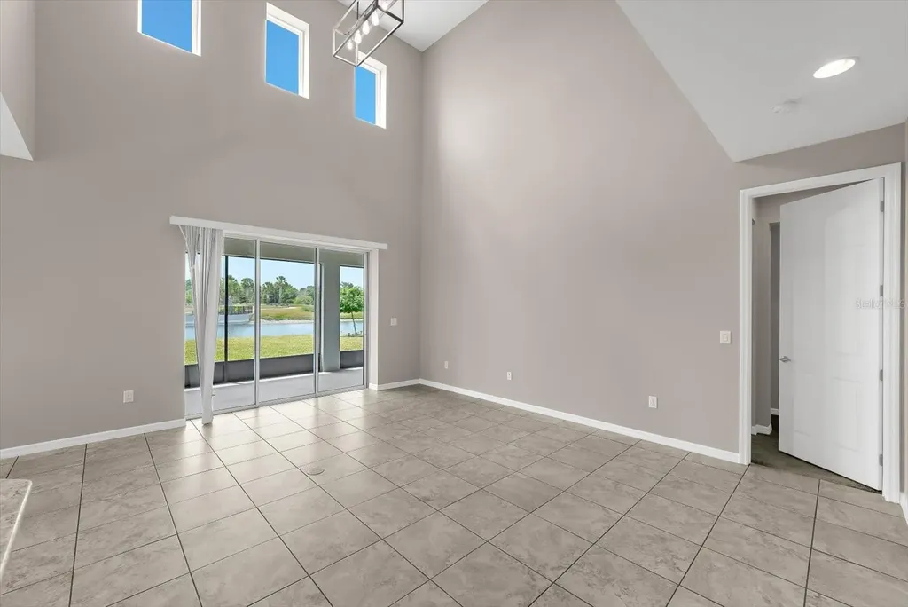 5633 Maidenstone Way Palmetto FL 34221