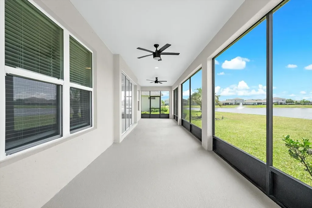 5633 Maidenstone Way Palmetto FL 34221