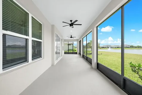 5633 Maidenstone Way Palmetto FL 34221