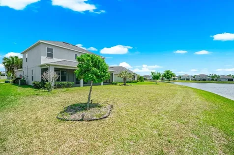 5633 Maidenstone Way Palmetto FL 34221