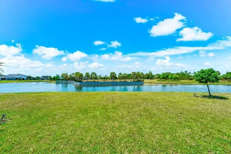 5633 Maidenstone Way Palmetto FL 34221