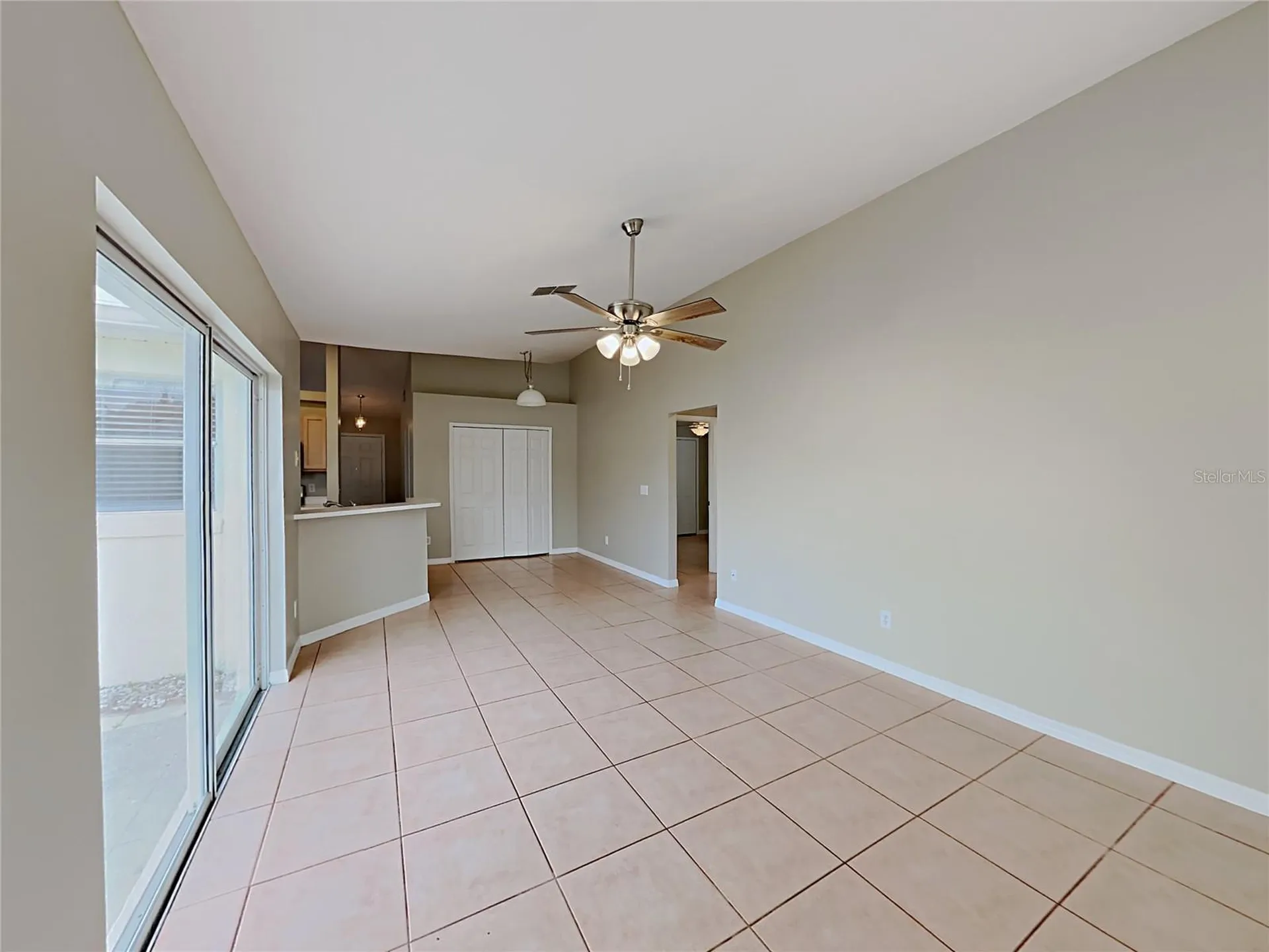 5637 Loma Vista Court Davenport FL 33896