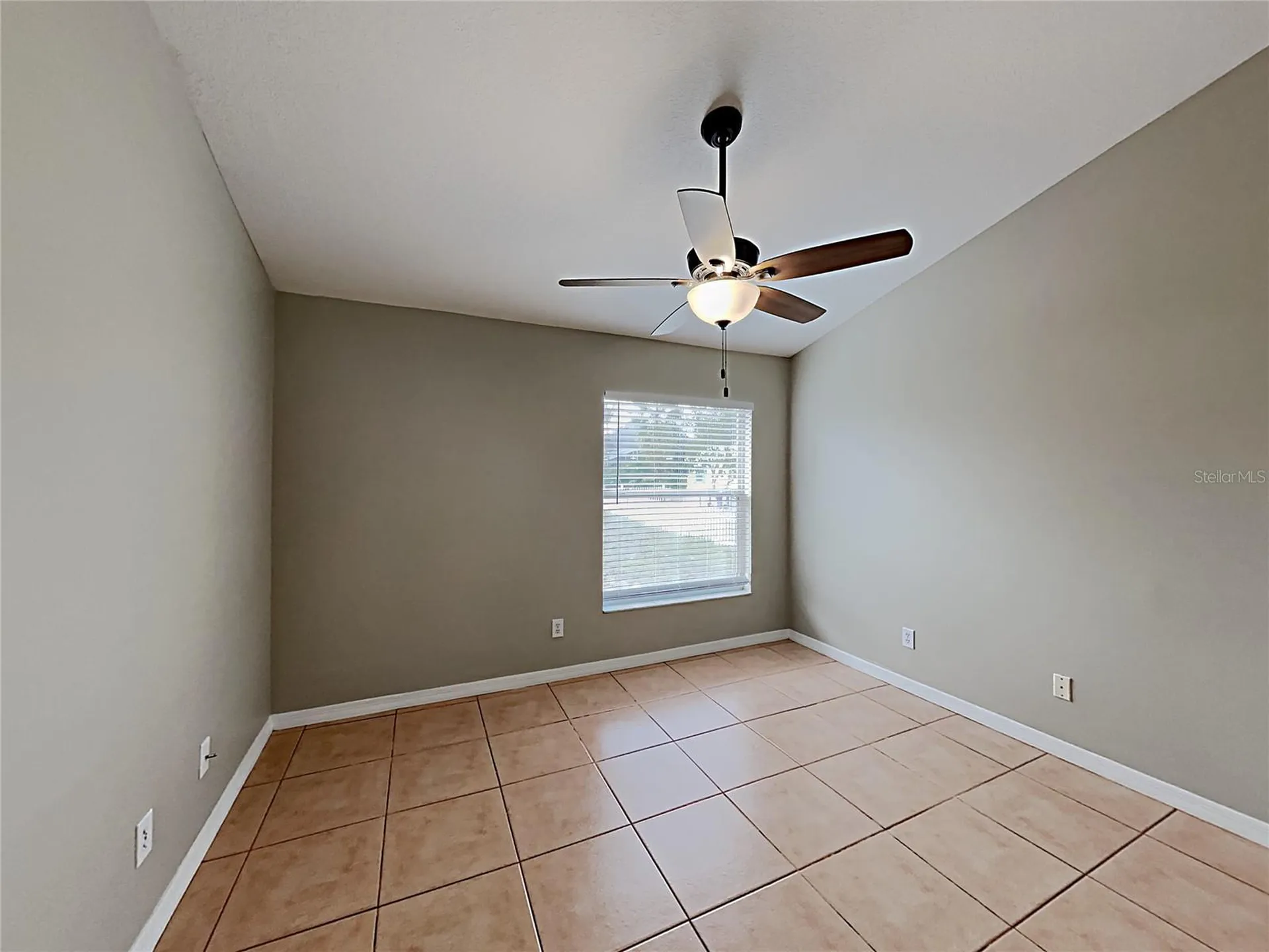 5637 Loma Vista Court Davenport FL 33896