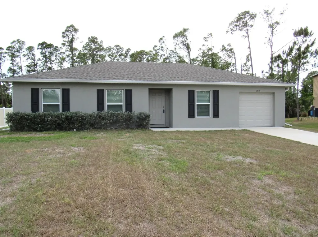 1719 Hainsworth Court North Port FL 34288