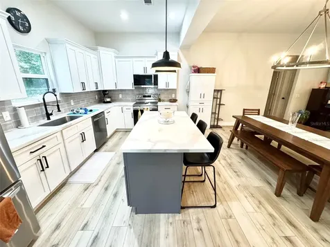 8031 NW 172nd Lane Fanning Springs FL 32693