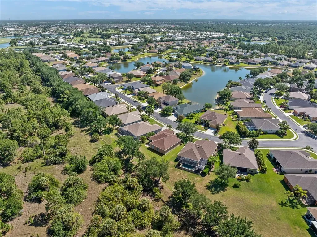2796 Suncoast Lakes Boulevard Punta Gorda FL 33980