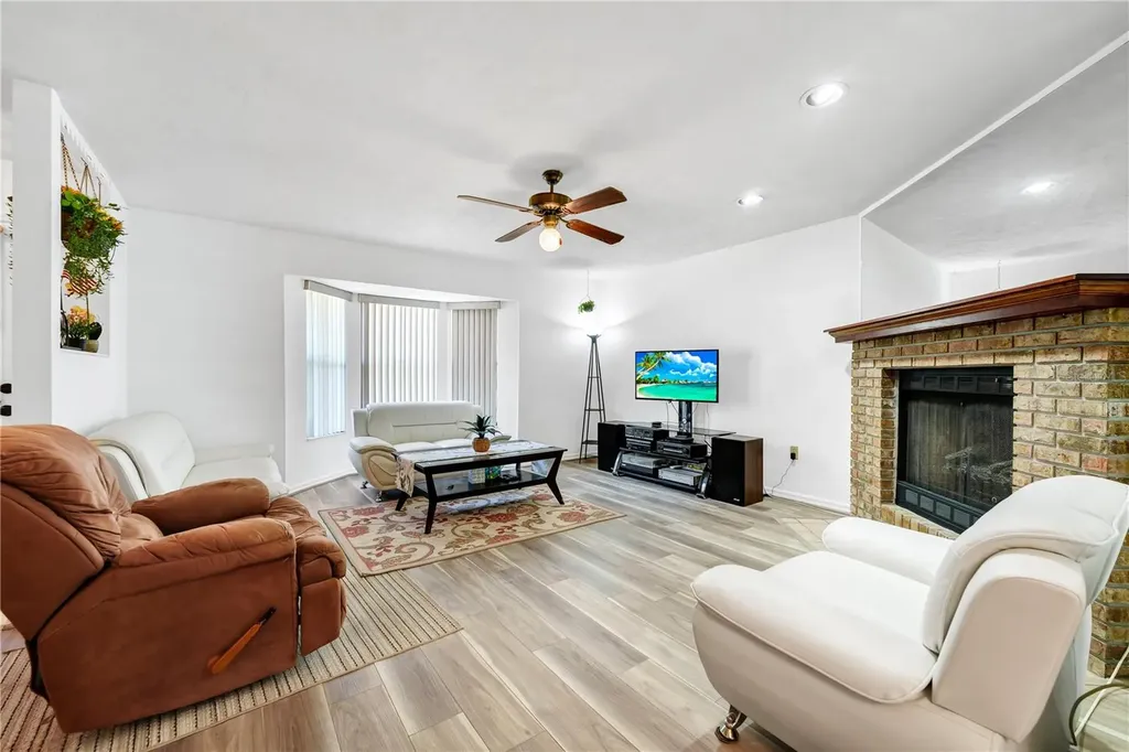 5722 SW 81st Terrace Gainesville FL 32608