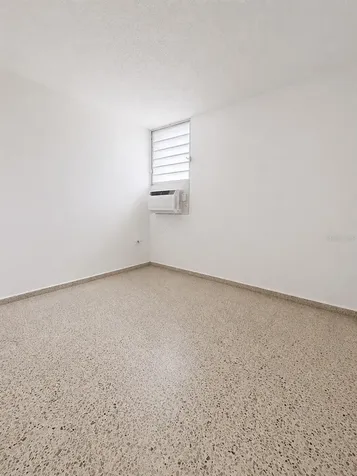 12 San Fdernando Gardens Bayamon PR 00956
