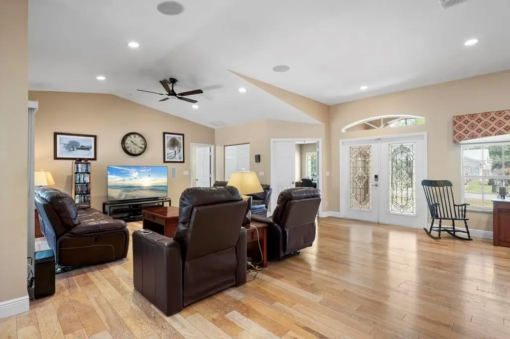 3801 Wayward Ave. Avenue North Port FL 34286