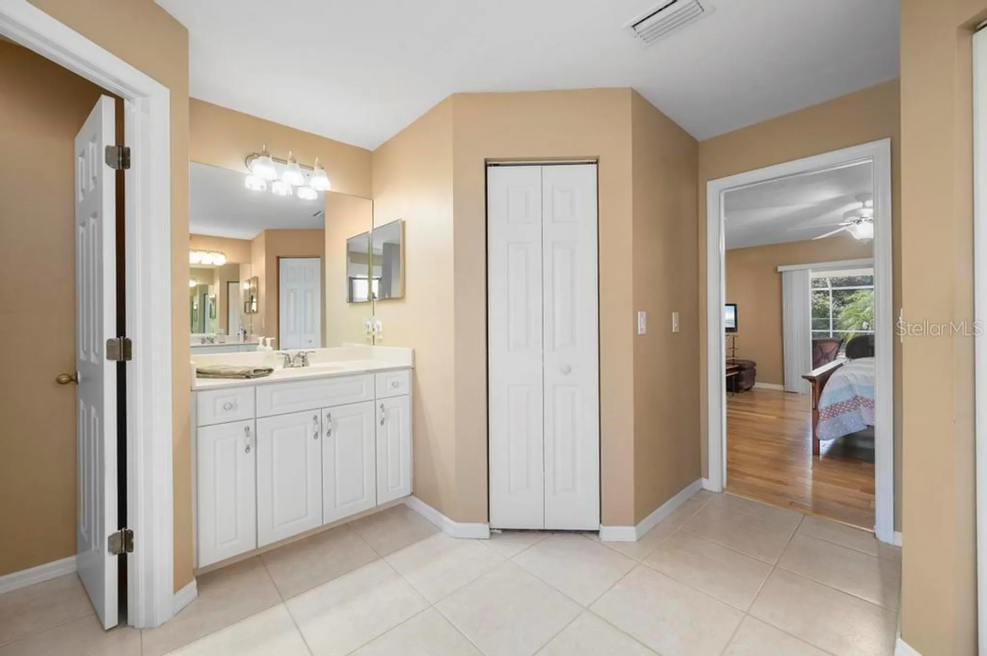 3801 Wayward Ave. Avenue North Port FL 34286