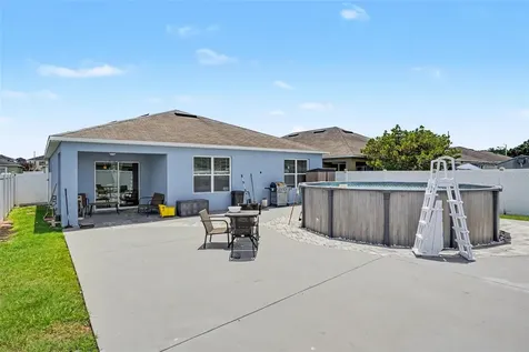 911 Waterville Drive Auburndale FL 33823