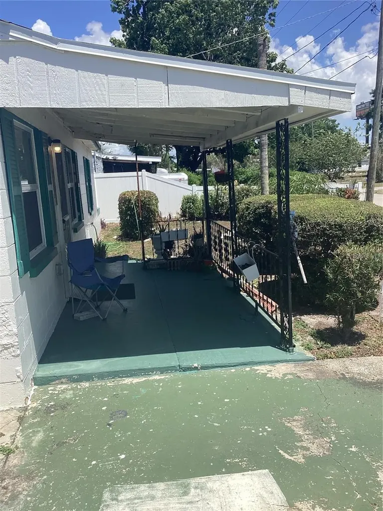 3909 W Palmetto Street Tampa FL 33607