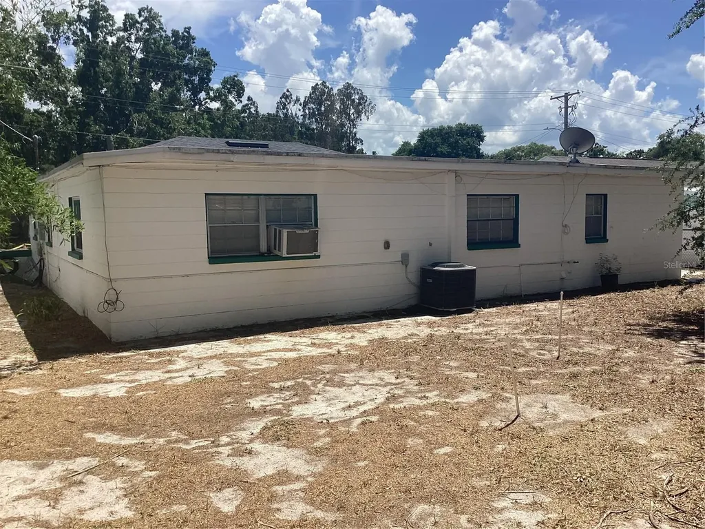 3909 W Palmetto Street Tampa FL 33607