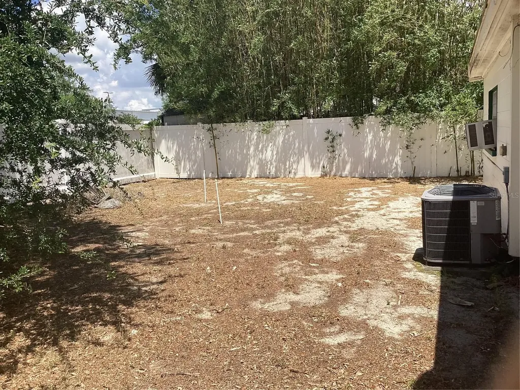 3909 W Palmetto Street Tampa FL 33607